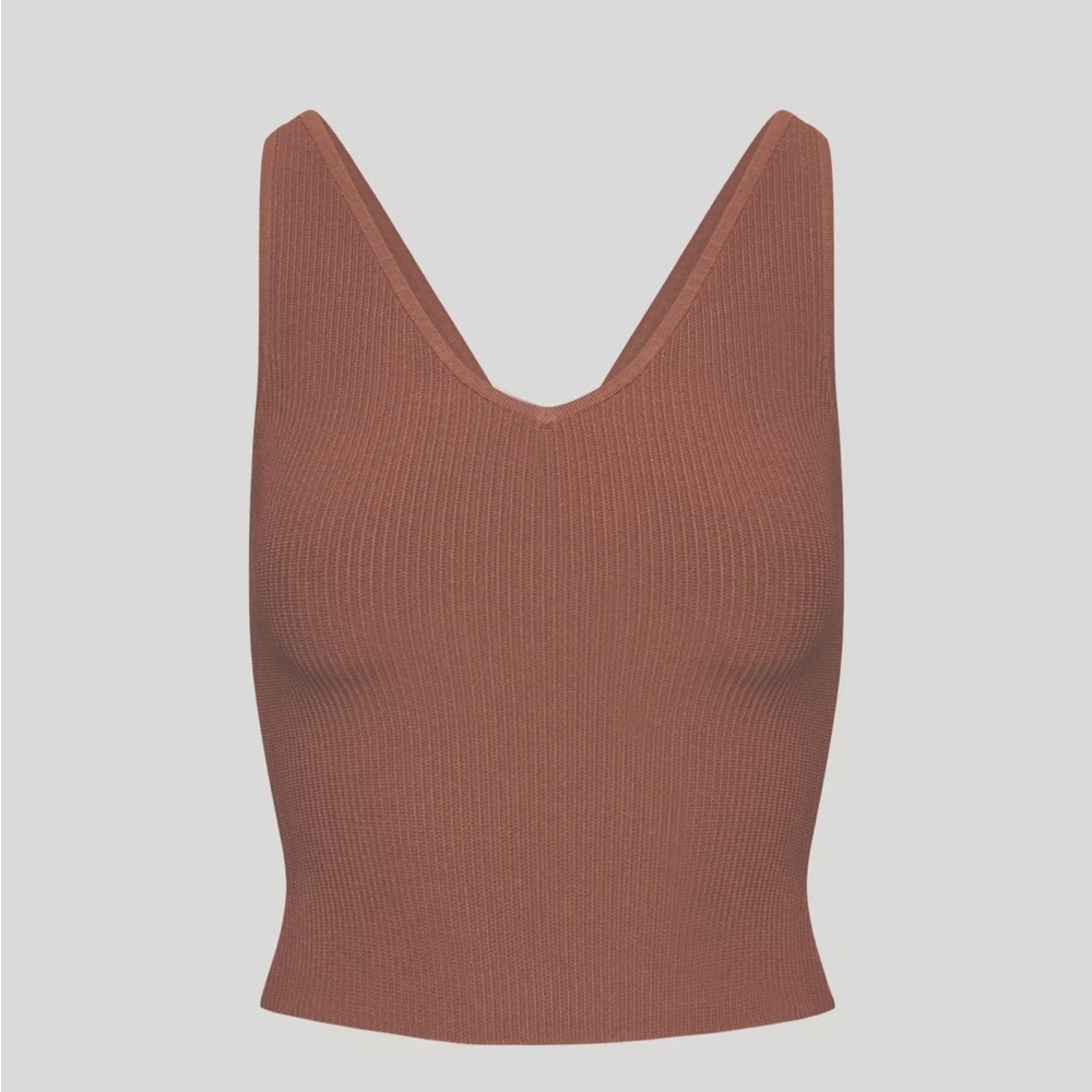 Babaton Sculpt Knit Double V Tank